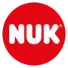 Bilden visar NUK:s logotyp, som består av en röd cirkel med vit text som stavas "NUK".